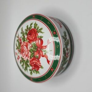 Lefton China Christmas Roses 1990 Round Covered Trinket Dish with Lid Vintage